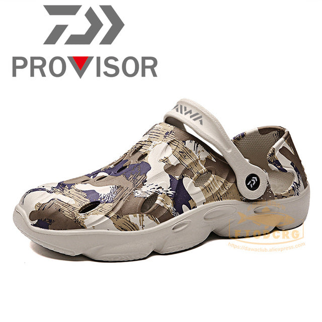 2022 New Fishing Slippers Summer Beach Men Sandals Rubber Flat Breathable Shoes Outdoor Fishing Shoes Fishing Sandals